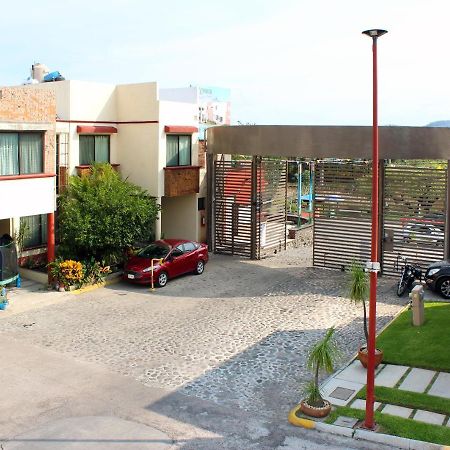 Preciosa Casa Palmera En Cuernavaca Con Alberca, Wifi, Tv Y Cocina Para Fin De Semana, Descanso, Vacaciones O Home Office Emiliano Zapata  Екстериор снимка