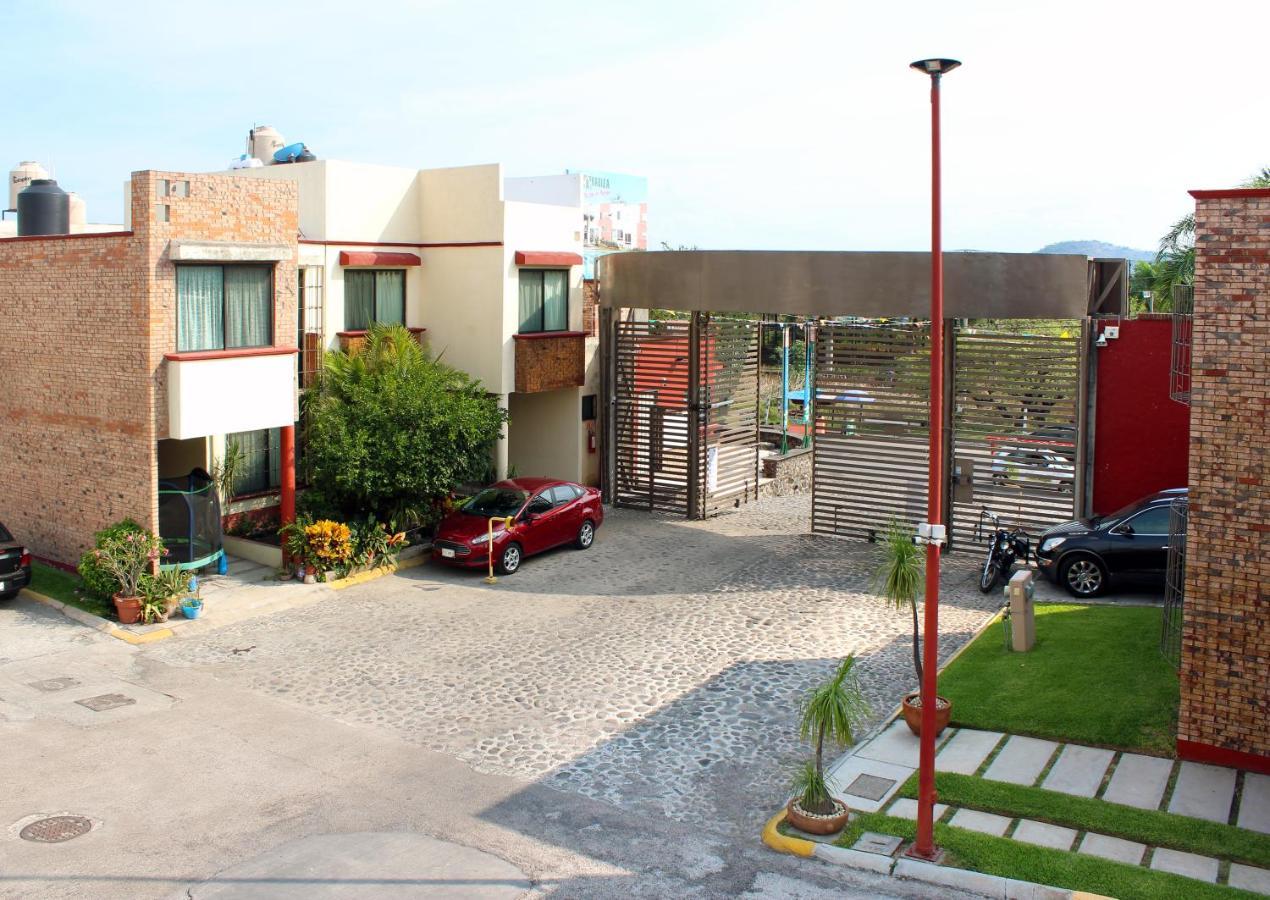 Preciosa Casa Palmera En Cuernavaca Con Alberca, Wifi, Tv Y Cocina Para Fin De Semana, Descanso, Vacaciones O Home Office Emiliano Zapata  Екстериор снимка